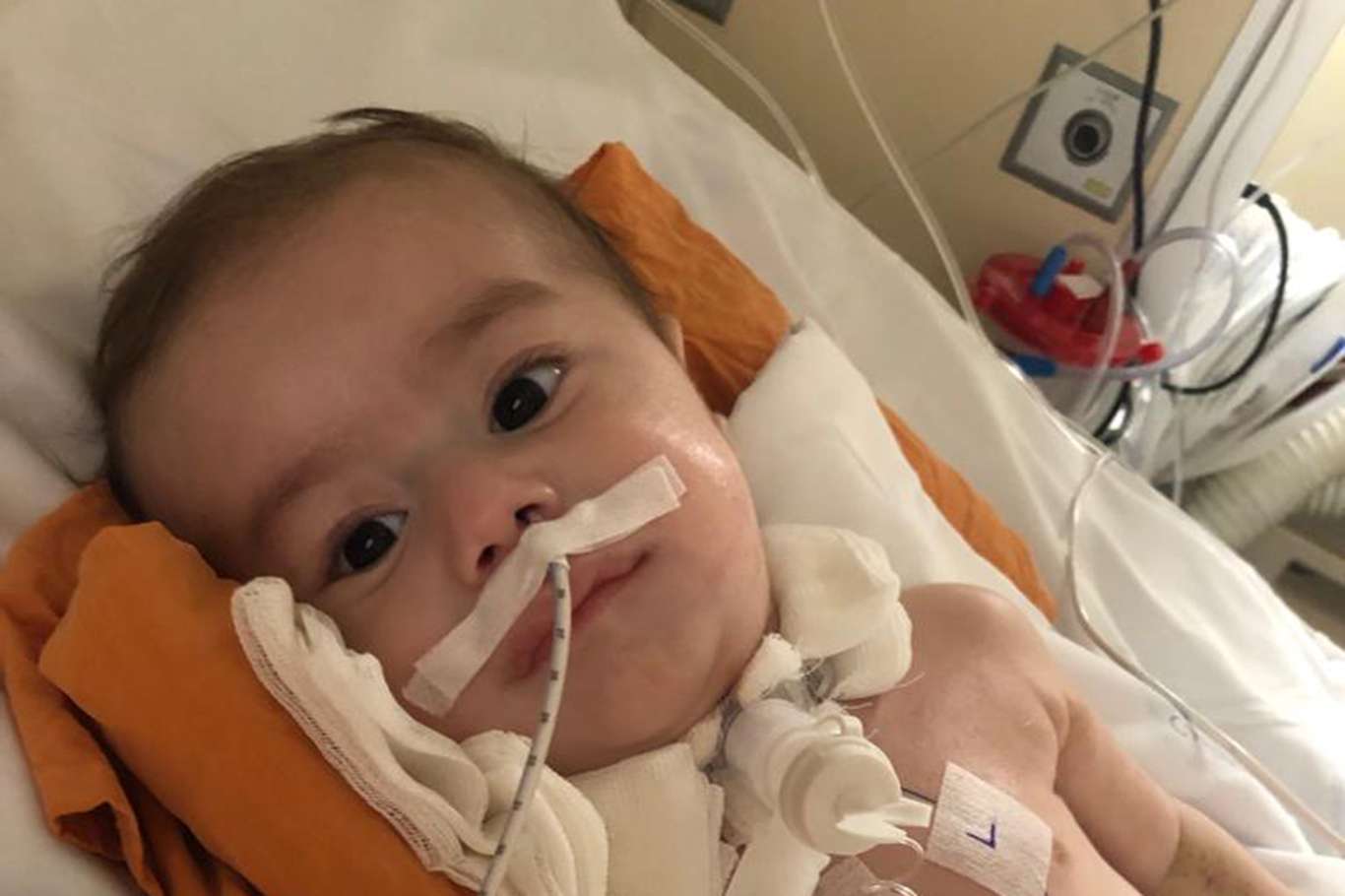 SMA hastası minik Güven’in ailesi: Çocuğumuzun ölmesini istemiyoruz SMA hastası minik Güven’in ailesi: Çocuğumuzun ölmesini istemiyoruz